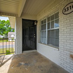 entrance to the apartments at Woodlawn Manor, located in Tuscaloosa, AL